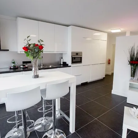 Appartement Jane's Corner The Place To Read&eat&sleep Antwerpen